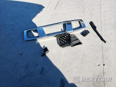 Zdjęcie 13 z 16 samochodu: 2005 NISSAN ARMADA SE VIN:5N1AA08A65N723520 - miniatura