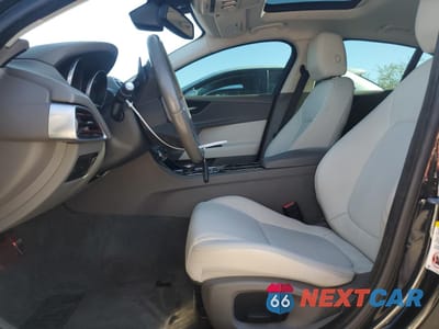 Zdjęcie 7 z 12 samochodu: 2017 JAGUAR XE PREMIUM VIN:SAJAJ4BV8HCP14987 - miniatura