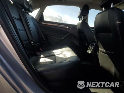 Zdjęcie 10 z 13 samochodu: 2017 VOLKSWAGEN PASSAT SE VIN:1VWBT7A35HC033343 - miniatura