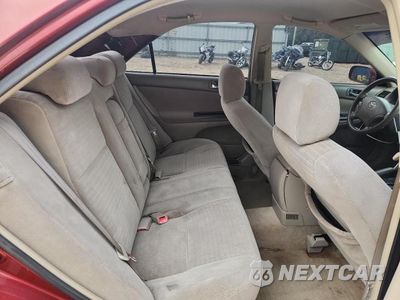 Zdjęcie 10 z 11 samochodu: 2005 TOYOTA CAMRY LE VIN:4T1BE32K55U064914 - miniatura