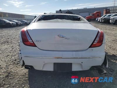 Zdjęcie 6 z 12 samochodu: 2011 JAGUAR XJ VIN:SAJWA1CB3BLV18519 - miniatura