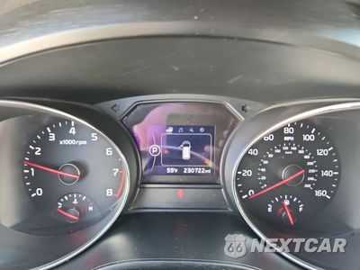 Zdjęcie 9 z 15 samochodu: 2017 KIA SEDONA LX VIN:KNDMB5C16H6249036 - miniatura