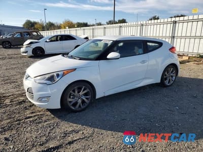 2017 HYUNDAI VELOSTER KMHTC6AD7HU311496 - główne zdjęcie licytacji z USA - miniatura