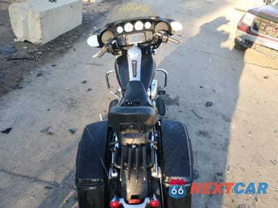 Zdjęcie 6 z 10 samochodu: 2017 HARLEY-DAVIDSON FLHXS STREET GLIDE SPECIAL VIN:1HD1KRC16HB674272 - miniatura