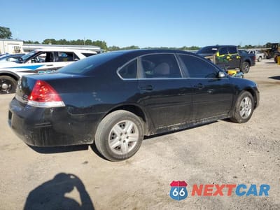 Trzecie zdjęcie samochodu z tyłu: 2010 CHEVROLET IMPALA LS VIN:2G1WA5EK1A1257178 - miniatura