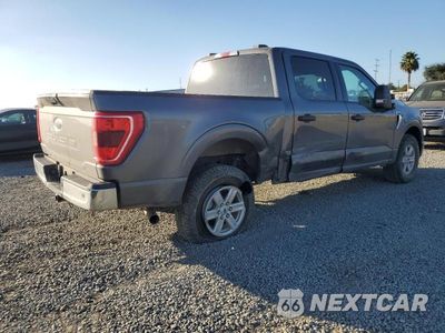 Trzecie zdjęcie samochodu z tyłu: 2023 FORD F150 SUPERCREW VIN:1FTFW1E57PKD06873 - miniatura