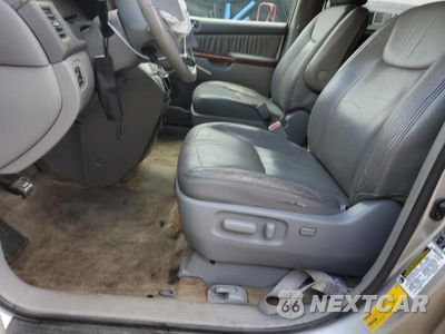 Zdjęcie 7 z 14 samochodu: 2005 TOYOTA SIENNA XLE VIN:5TDZA22C45S275446 - miniatura