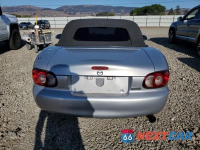Zdjęcie 6 z 14 samochodu: 2001 MAZDA MX-5 MIATA BASE VIN:JM1NB353410215614 - miniatura
