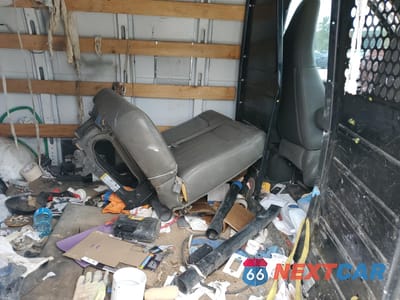 Zdjęcie 11 z 14 samochodu: 2020 GMC SAVANA G2500 VIN:1GTW7AFG1L1183486 - miniatura