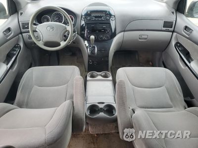 Zdjęcie 8 z 13 samochodu: 2005 TOYOTA SIENNA CE VIN:5TDZA23C75S270529 - miniatura