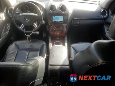 Zdjęcie 8 z 13 samochodu: 2008 MERCEDES-BENZ GL 550 4MATIC VIN:4JGBF86E48A314292 - miniatura