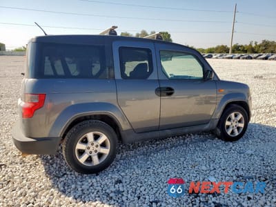 Trzecie zdjęcie samochodu z tyłu: 2011 HONDA ELEMENT EX VIN:5J6YH1H73BL001075 - miniatura