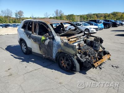 Czwarte zdjęcie samochodu z boku: 2011 KIA SORENTO BASE VIN:5XYKT3A10BG184622 - miniatura
