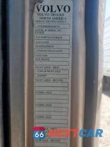 Zdjęcie 10 z 10 samochodu: 2016 VOLVO VNL SEMI TRUCK VIN:4V4N99EH8GN950719 - miniatura