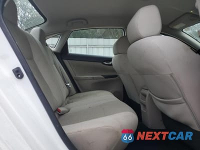 Zdjęcie 10 z 13 samochodu: 2016 NISSAN SENTRA S VIN:3N1AB7AP8GY330393 - miniatura