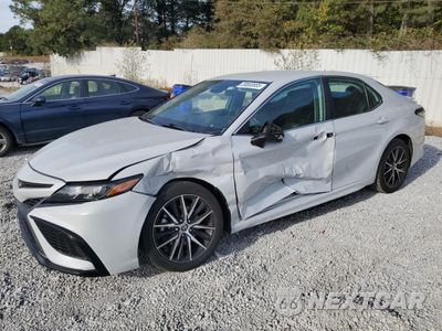 2022 TOYOTA CAMRY SE 4T1G11AK2NU064019 - główne zdjęcie licytacji z USA - miniatura