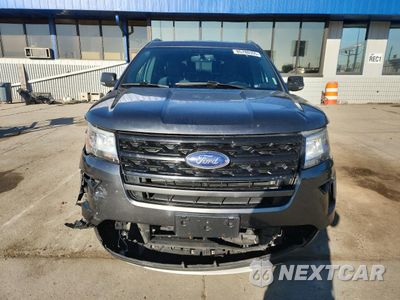 Piąte zdjęcie samochodu w środku: 2019 FORD EXPLORER XLT VIN:1FM5K8D81KGB25397 - miniatura