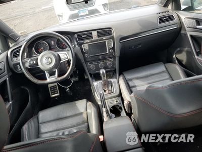 Zdjęcie 8 z 12 samochodu: 2016 VOLKSWAGEN GTI S/SE VIN:3VW447AU9GM060797 - miniatura