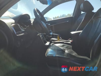 Zdjęcie 7 z 12 samochodu: 2011 LINCOLN MKZ VIN:3LNHL2GC9BR754924 - miniatura