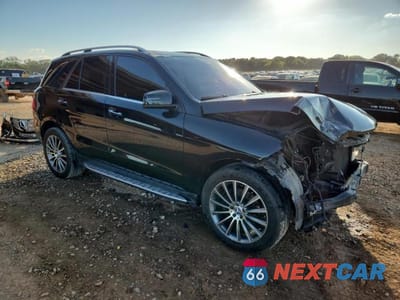 Czwarte zdjęcie samochodu z boku: 2017 MERCEDES-BENZ GLE 350 VIN:4JGDA5JB9HA954713 - miniatura