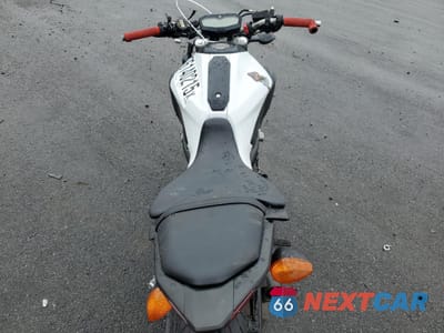 Zdjęcie 6 z 10 samochodu: 2015 YAMAHA FZ07 VIN:JYARM06E6FA004471 - miniatura