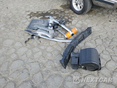 Zdjęcie 12 z 15 samochodu: 1999 CHEVROLET GMT-400 C1500 VIN:1GCEC19R0XR127695 - miniatura