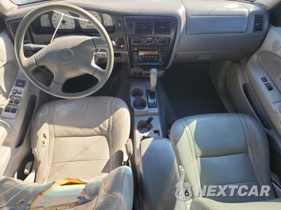 Zdjęcie 8 z 13 samochodu: 2001 TOYOTA TACOMA VIN:5TEGN92N31Z740883 - miniatura