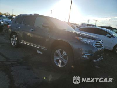 Czwarte zdjęcie samochodu z boku: 2013 TOYOTA HIGHLANDER LIMITED VIN:5TDDK3EH8DS221909 - miniatura