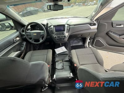 Zdjęcie 9 z 15 samochodu: 2018 CHEVROLET TAHOE POLICE VIN:1GNLCDEC7JR229262 - miniatura