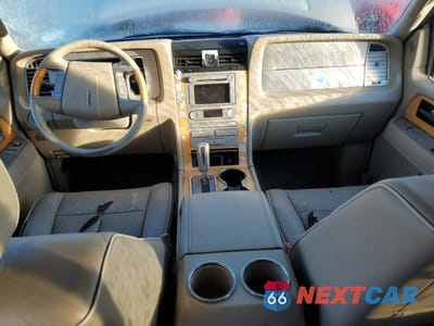 Zdjęcie 8 z 13 samochodu: 2007 LINCOLN TOWNHOUSE NAVIGATOR VIN:5LMFU28537LJ25375 - miniatura