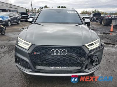 Piąte zdjęcie samochodu w środku: 2018 AUDI SQ5 PREMIUM PLUS VIN:WA1A4AFYXJ2016184 - miniatura