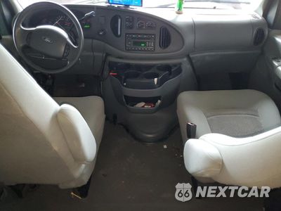 Zdjęcie 8 z 15 samochodu: 2006 FORD ECONOLINE E350 SUPER DUTY WAGON VIN:1FBNE31L86HB00959 - miniatura