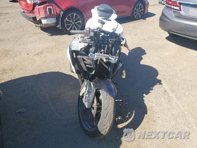 Drugie zdjęcie samochodu z przodu: 2011 SUZUKI GSX-R600 VIN:JS1GN7FA2B2102863 - miniatura