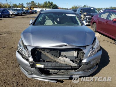 Piąte zdjęcie samochodu w środku: 2016 HYUNDAI SONATA HYBRID VIN:KMHE24L17GA011251 - miniatura