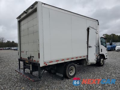 Trzecie zdjęcie samochodu z tyłu: 2020 ISUZU NPR VIN:54DB4W1B4LS804029 - miniatura