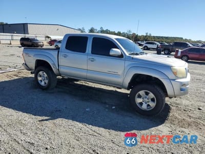 Czwarte zdjęcie samochodu z boku: 2007 TOYOTA TACOMA V6 VIN:3TMLU42N47M011379 - miniatura