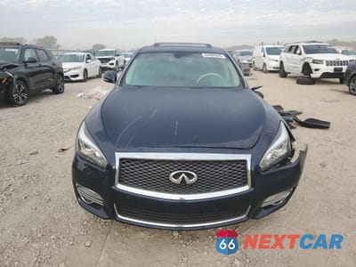 Piąte zdjęcie samochodu w środku: 2018 INFINITI Q70L 3.7 LUXE VIN:JN1BY1PR1JM370494 - miniatura