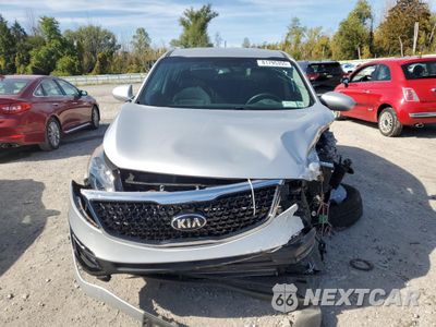 Piąte zdjęcie samochodu w środku: 2016 KIA SPORTAGE LX VIN:KNDPB3AC9G7811350 - miniatura