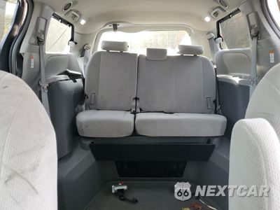 Zdjęcie 10 z 15 samochodu: 2016 TOYOTA SIENNA LE VIN:5TDKK3DC4GS694904 - miniatura