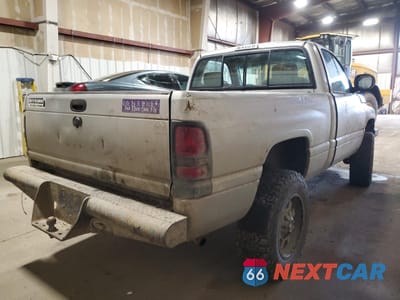 Trzecie zdjęcie samochodu z tyłu: 1996 DODGE RAM 1500 VIN:1B7HF16Y0TJ126894 - miniatura