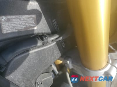 Zdjęcie 8 z 8 samochodu: 2018 BMW S 1000 R VIN:WB10D6208JZ762183 - miniatura