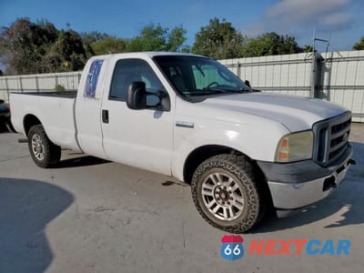 Czwarte zdjęcie samochodu z boku: 2006 FORD F250 SUPER DUTY VIN:1FTSX20506ED14402 - miniatura