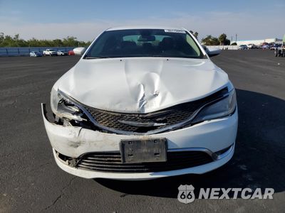 Piąte zdjęcie samochodu w środku: 2016 CHRYSLER 200 LIMITED VIN:1C3CCCAB5GN107861 - miniatura
