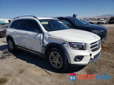 Czwarte zdjęcie samochodu z boku: 2022 MERCEDES-BENZ GLB 250 VIN:W1N4M4GB0NW179299 - miniatura