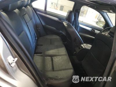 Zdjęcie 10 z 12 samochodu: 2008 MERCEDES-BENZ C 300 4MATIC VIN:WDDGF81X18F180031 - miniatura