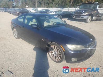 Czwarte zdjęcie samochodu z boku: 2010 BMW 328 I VIN:WBAWB3C54AP138904 - miniatura