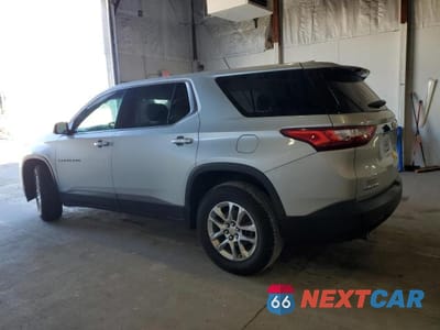 Drugie zdjęcie samochodu z przodu: 2018 CHEVROLET TRAVERSE LS VIN:1GNERFKW8JJ103878 - miniatura