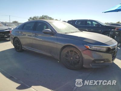 Czwarte zdjęcie samochodu z boku: 2018 HONDA ACCORD TOURING VIN:1HGCV2F92JA028895 - miniatura