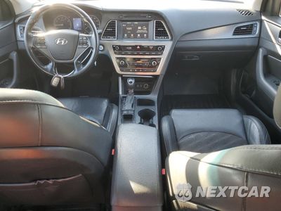 Zdjęcie 8 z 12 samochodu: 2017 HYUNDAI SONATA SPORT VIN:5NPE34AF3HH549861 - miniatura