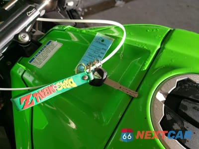 Zdjęcie 8 z 10 samochodu: 2021 KAWASAKI ZX1002 M VIN:JKBZXVM18MA000241 - miniatura